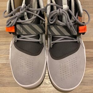 NIKE MEN AIR FORCE 270, SIZE 9, DEAD STOCK